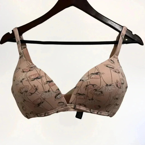 🎉 Anne Klein T -Shirt Pale Pink Floral Bra 36D - Picture 1 of 4